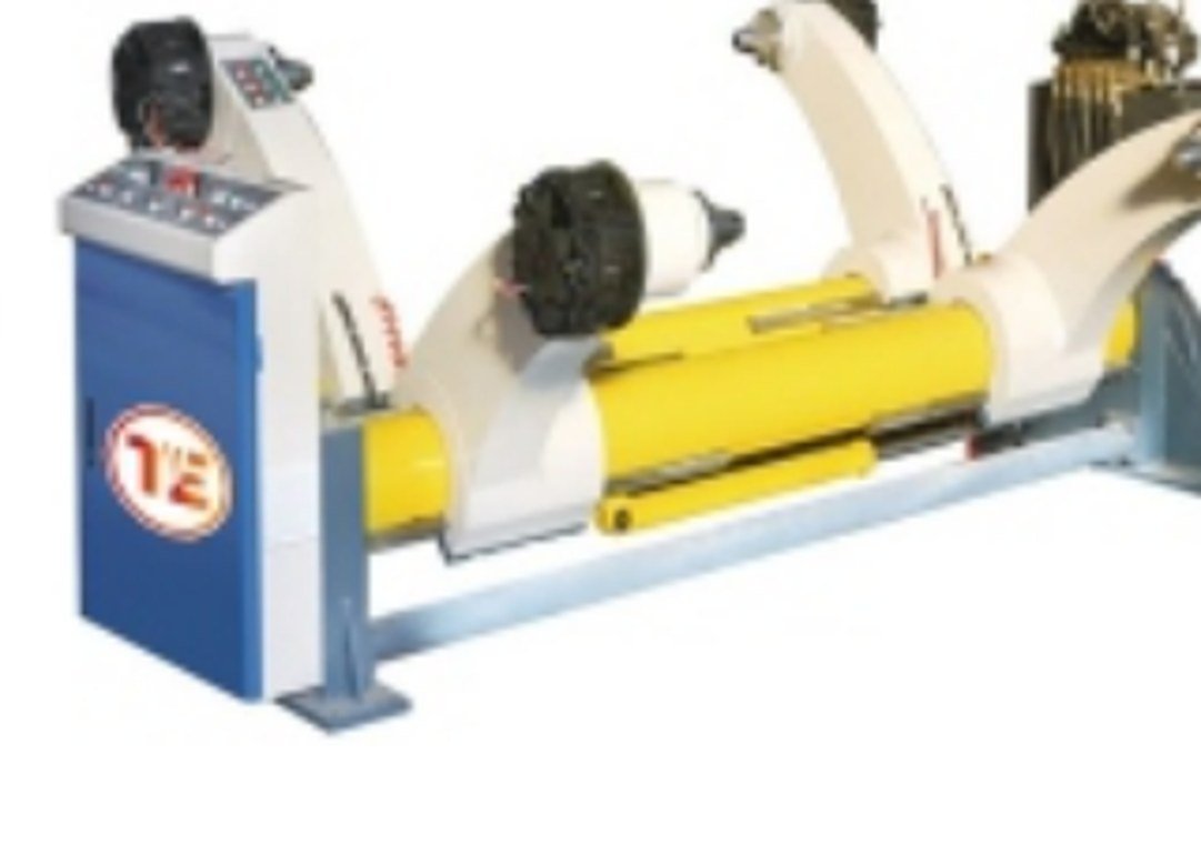 Hydraulic shaftless mill roll stand